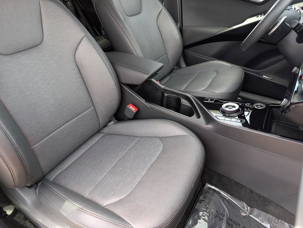 Certified 2025 Kia Niro Wave w/ Wave Preserve Package FWD image 24