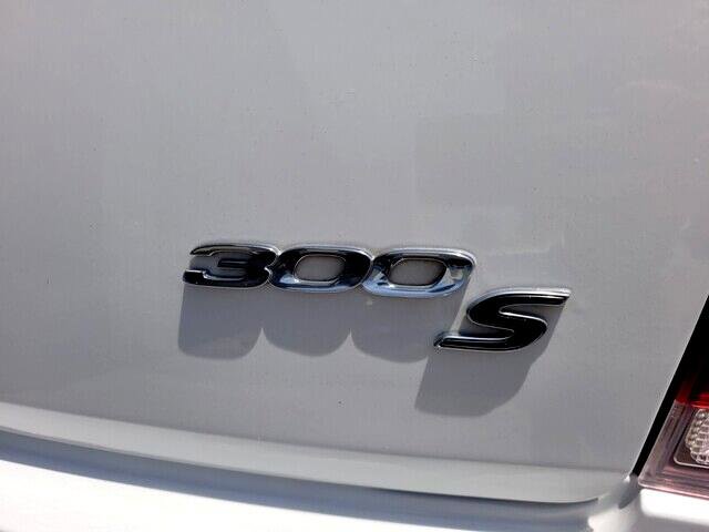Used 2016 Chrysler 300 S w/ 300S Premium Group image 10
