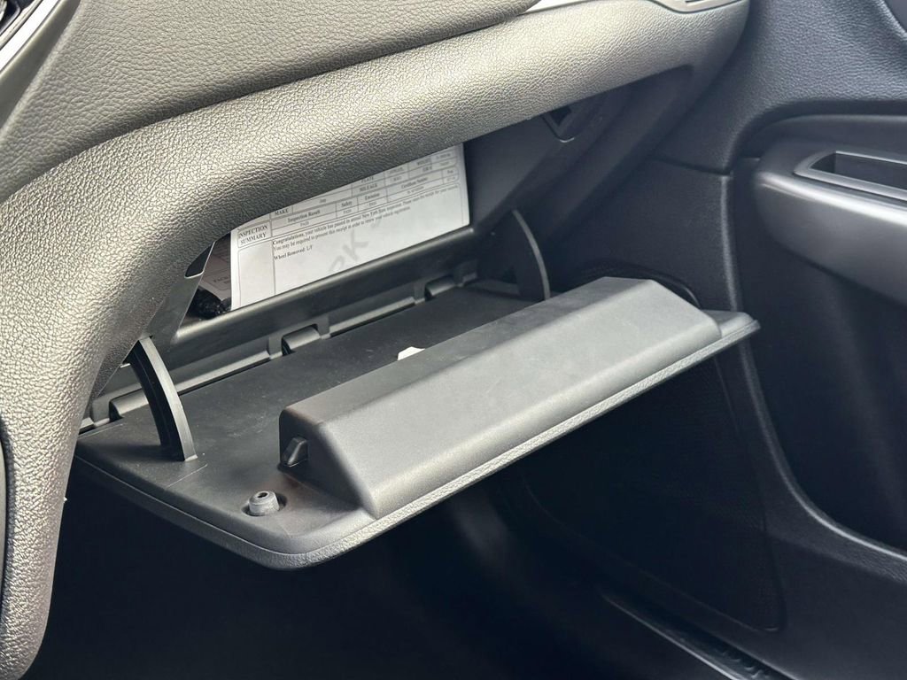 Used 2020 Jeep Cherokee Limited image 31