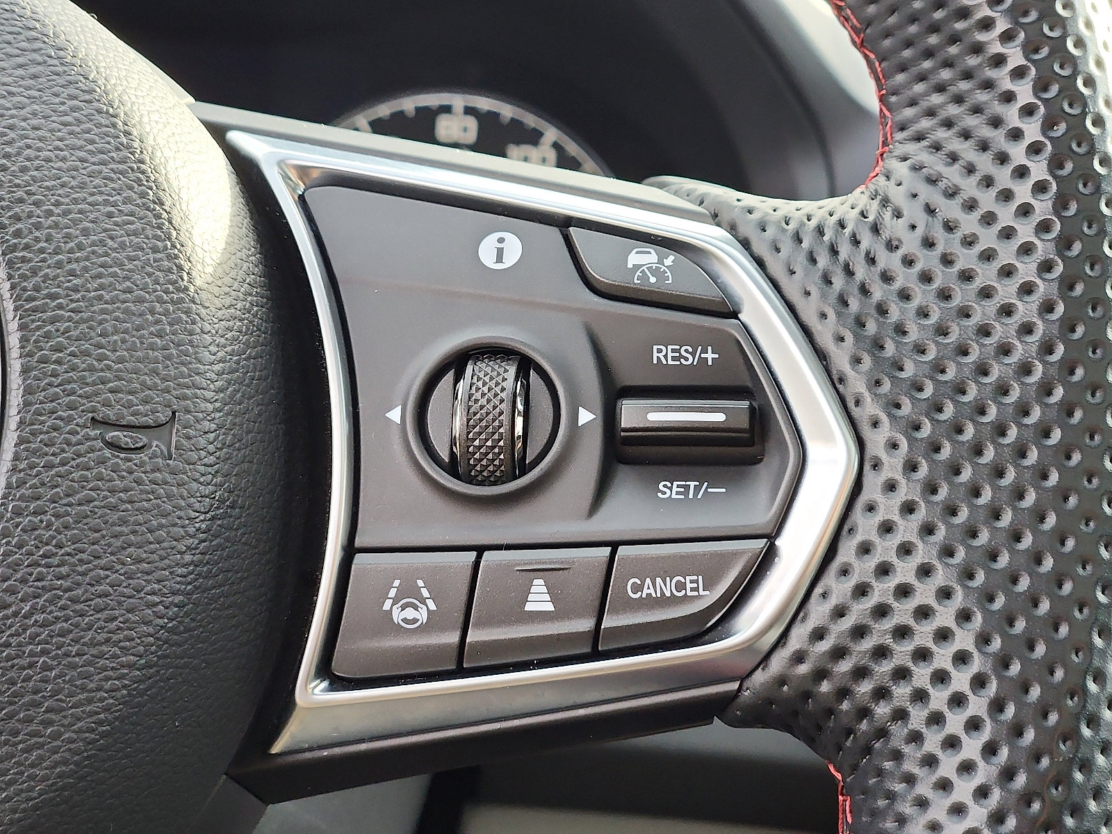 Certified 2024 Acura RDX SH-AWD w/ Advance Package image 22