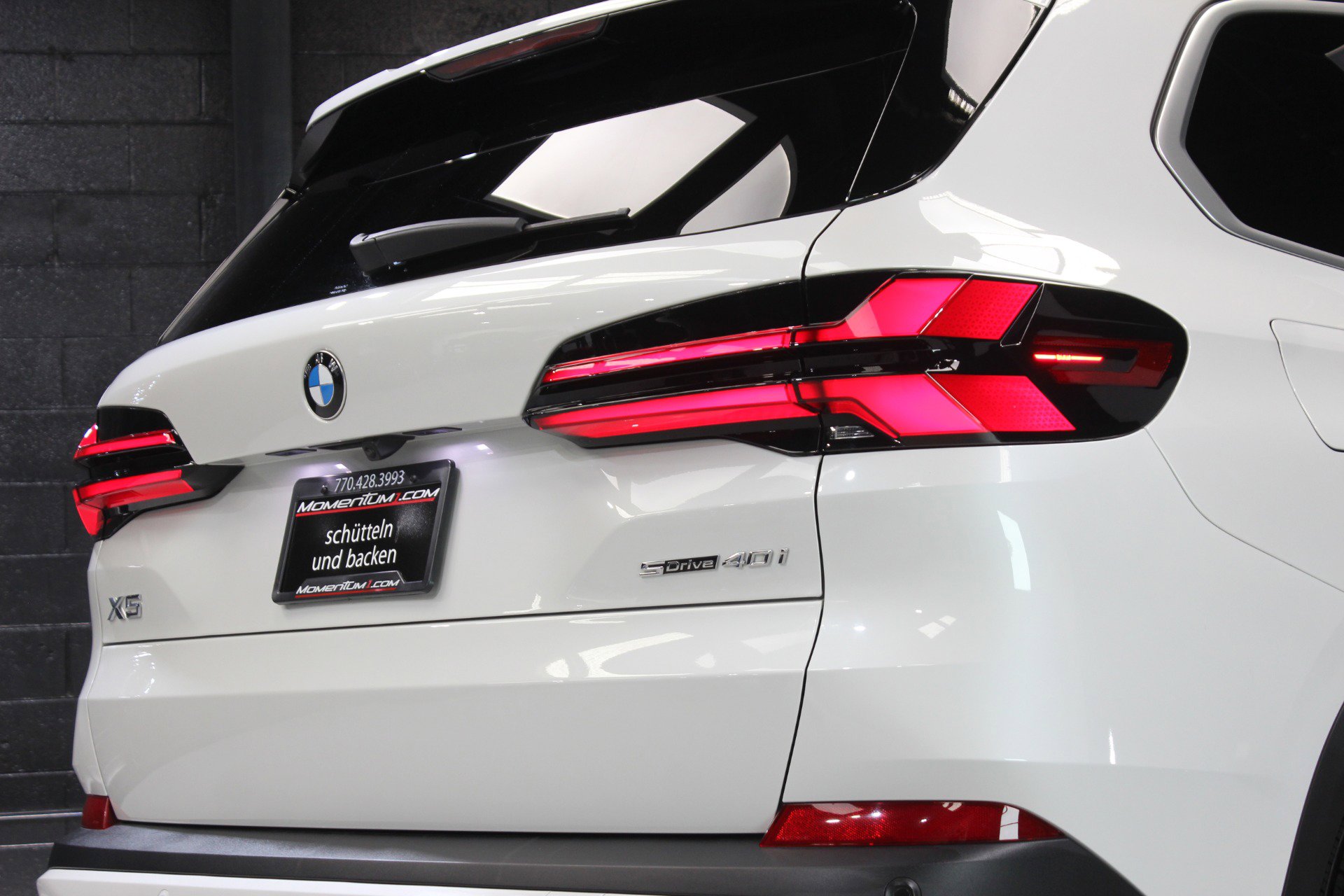 Used 2024 BMW X5 sDrive40i w/ Premium Package image 15