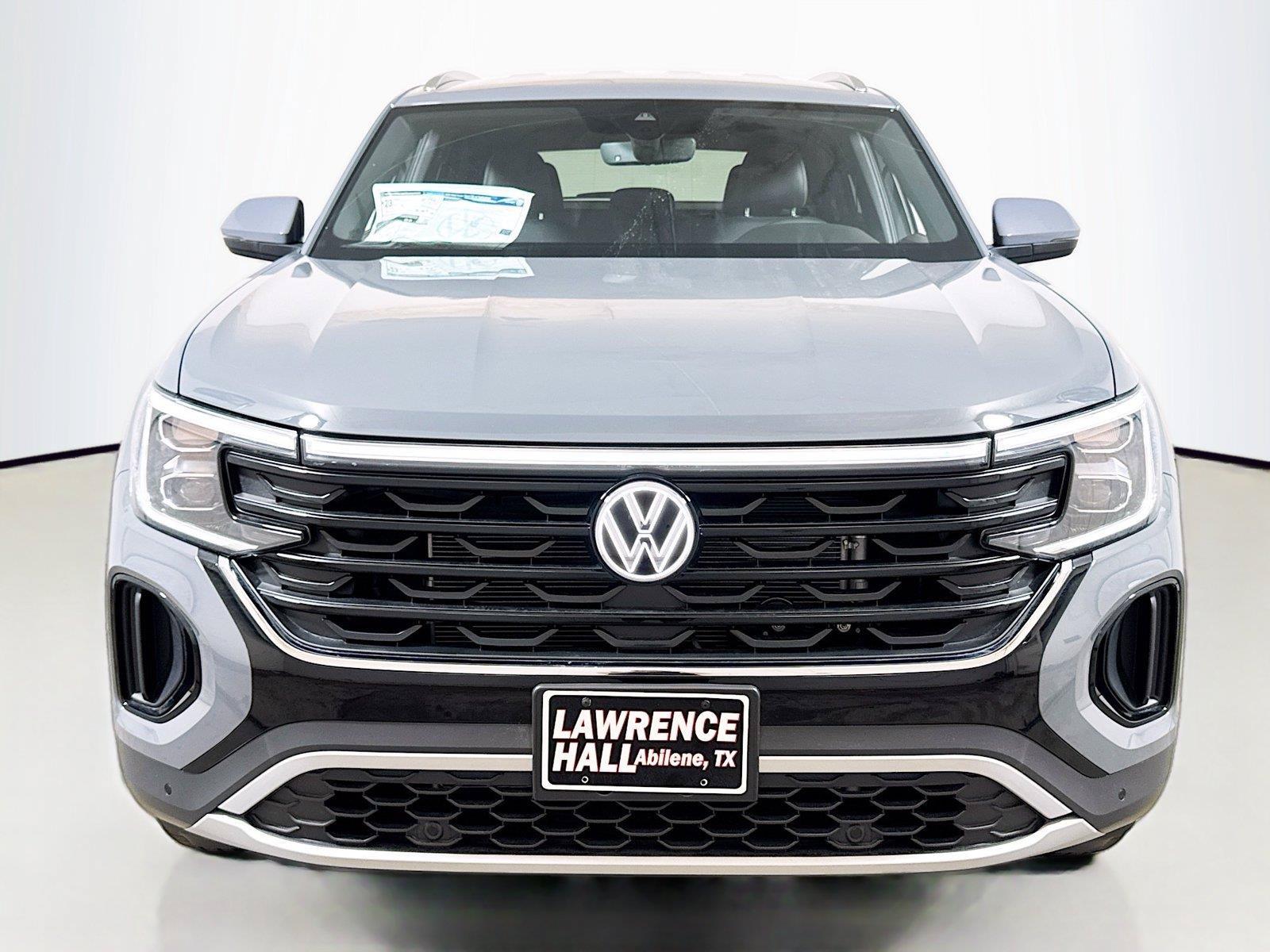 New 2026 Volkswagen Atlas Cross Sport SE FWD image 2