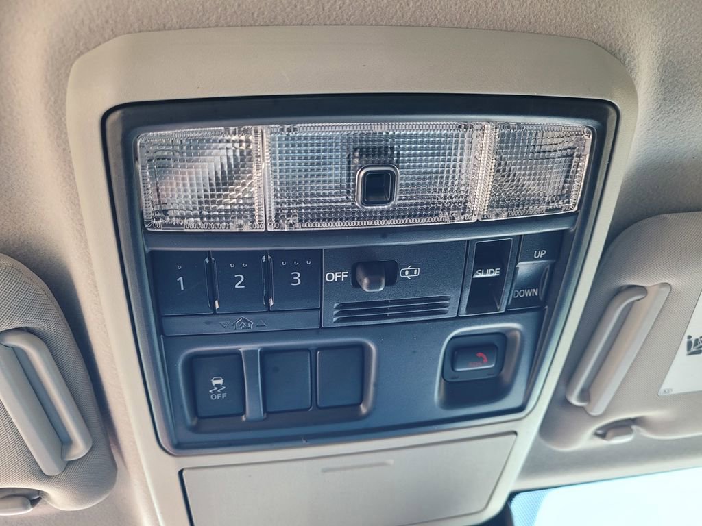 Used 2022 Toyota 4Runner SR5 Premium w/ Moonroof Package image 22