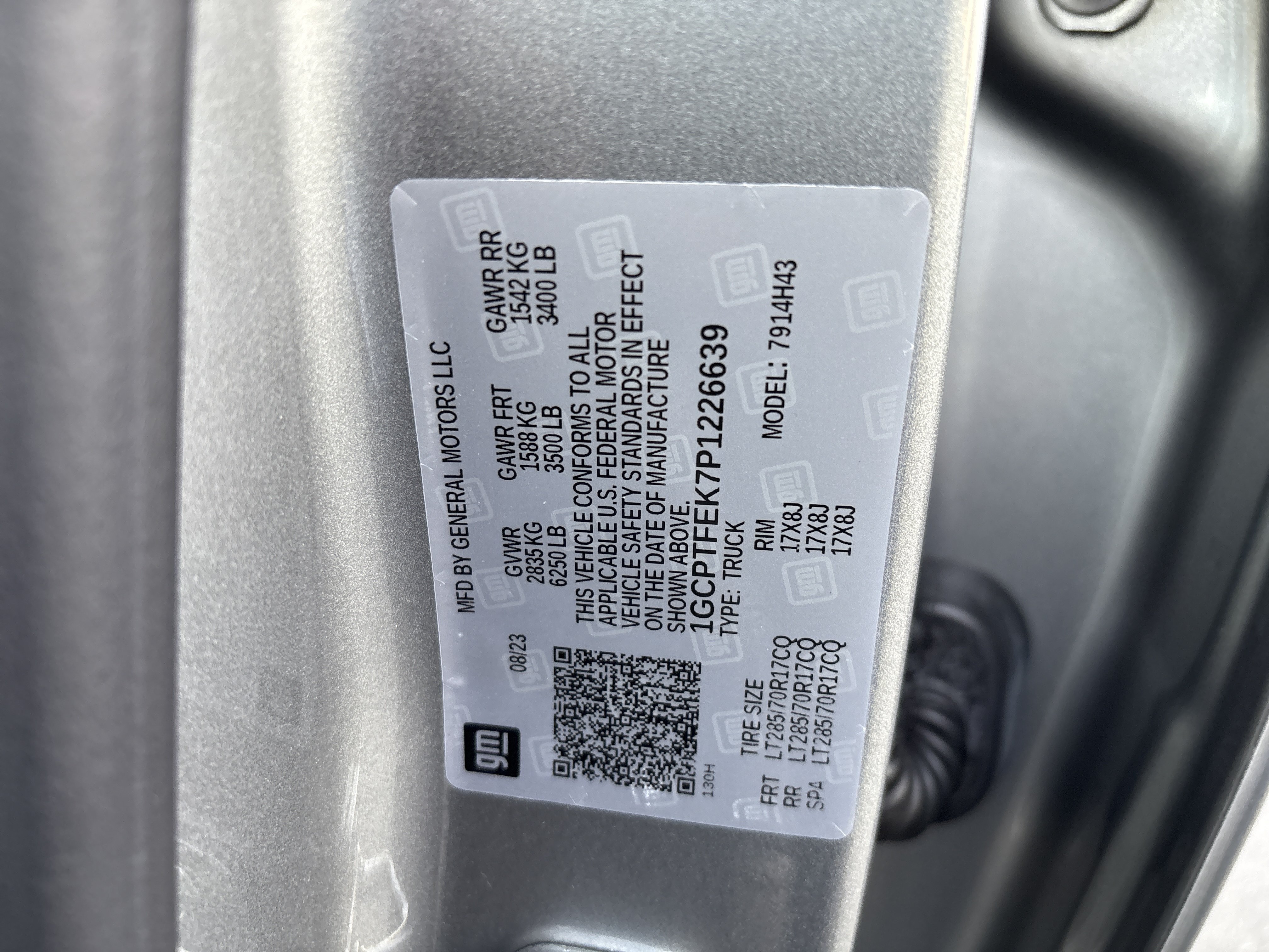Used 2023 Chevrolet Colorado ZR2 w/ ZR2 Convenience Package III AWD/4WD image 37