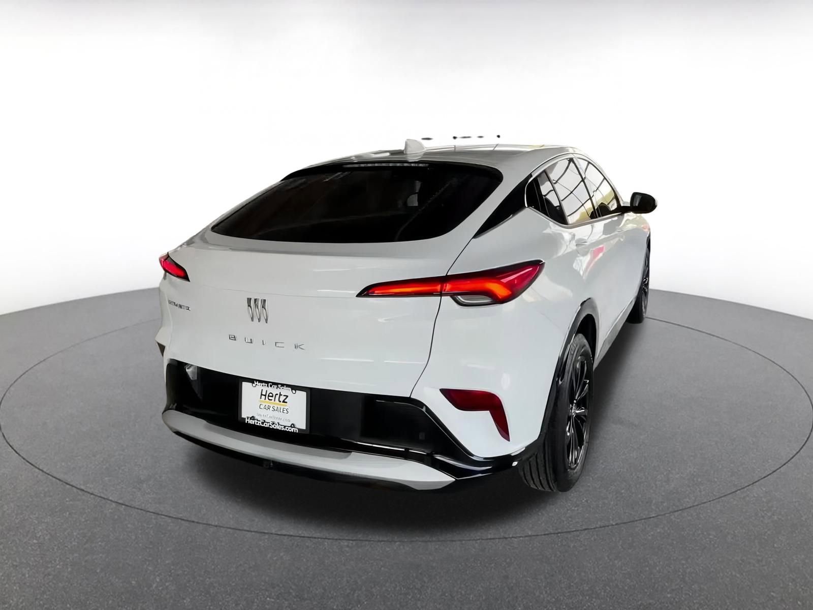 Used 2025 Buick Envista Sport Touring image 12