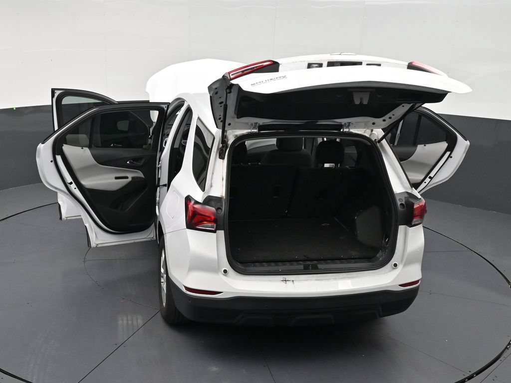 Used 2024 Chevrolet Equinox LS w/ Driver Confidence II Package FWD image 32