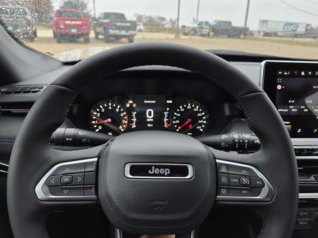 New 2026 Jeep Compass Latitude image 18