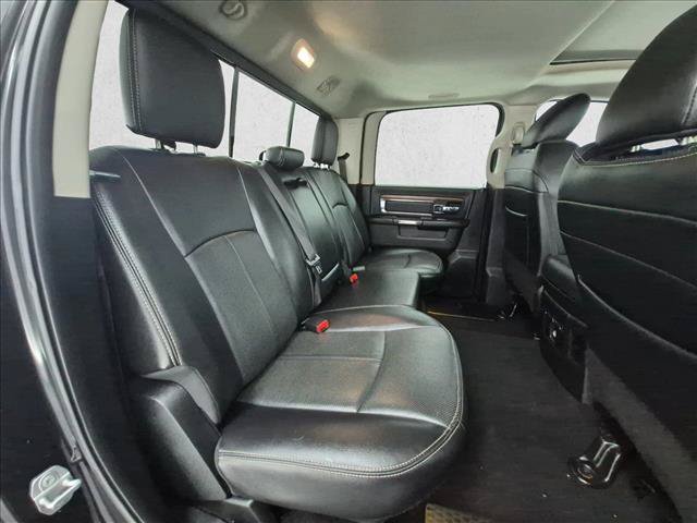 Used 2018 RAM 1500 Laramie w/ Convenience Group AWD/4WD image 24