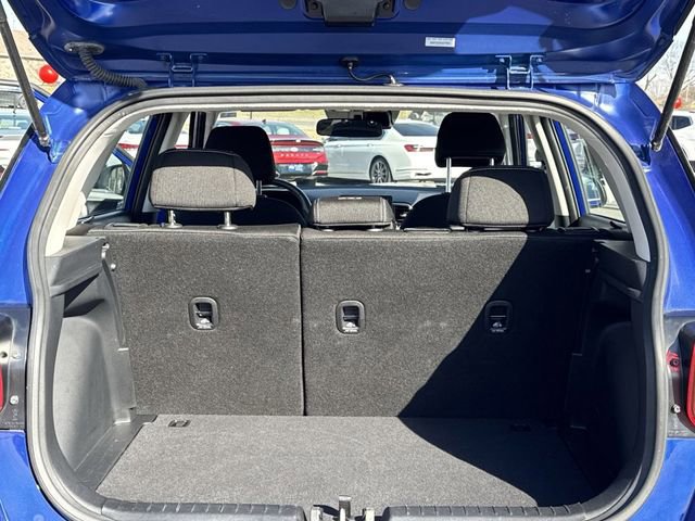 Used 2025 Hyundai Venue SEL image 10