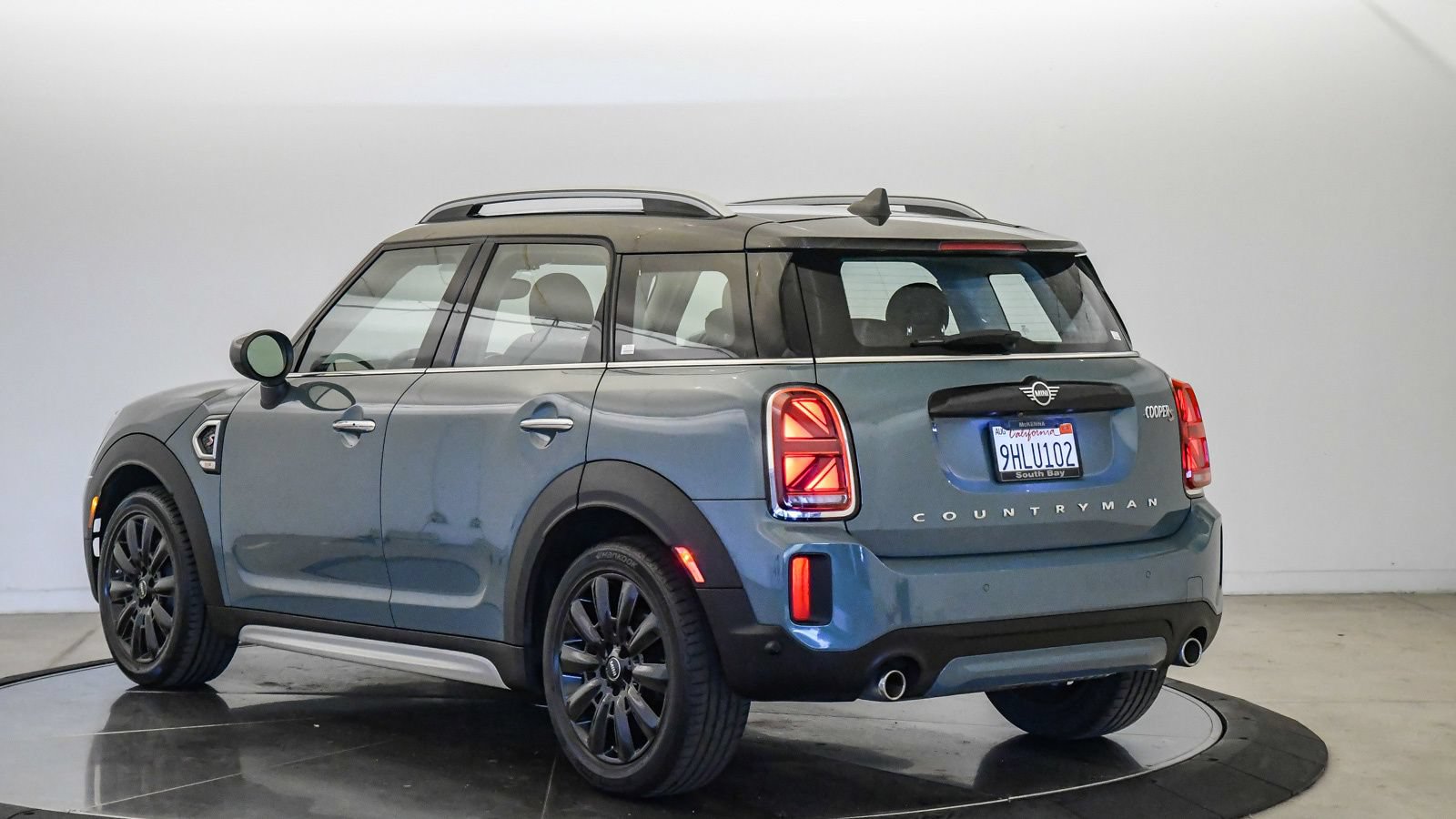 Certified 2024 MINI Cooper Countryman S FWD image 2