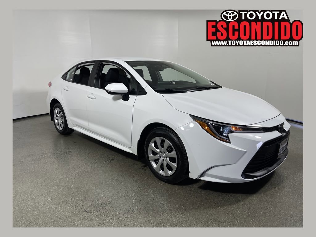 Certified 2025 Toyota Corolla LE FWD image 1
