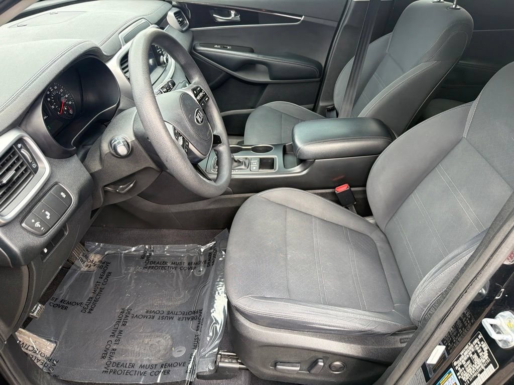 Used 2019 Kia Sorento AWD V6 image 14