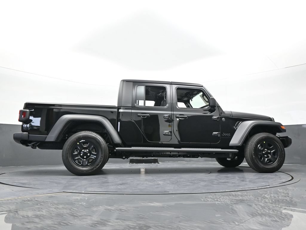 New 2026 Jeep Gladiator Sport AWD/4WD image 56