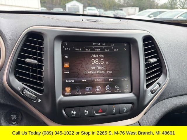 Used 2018 Jeep Cherokee Limited w/ Technology Group image 16