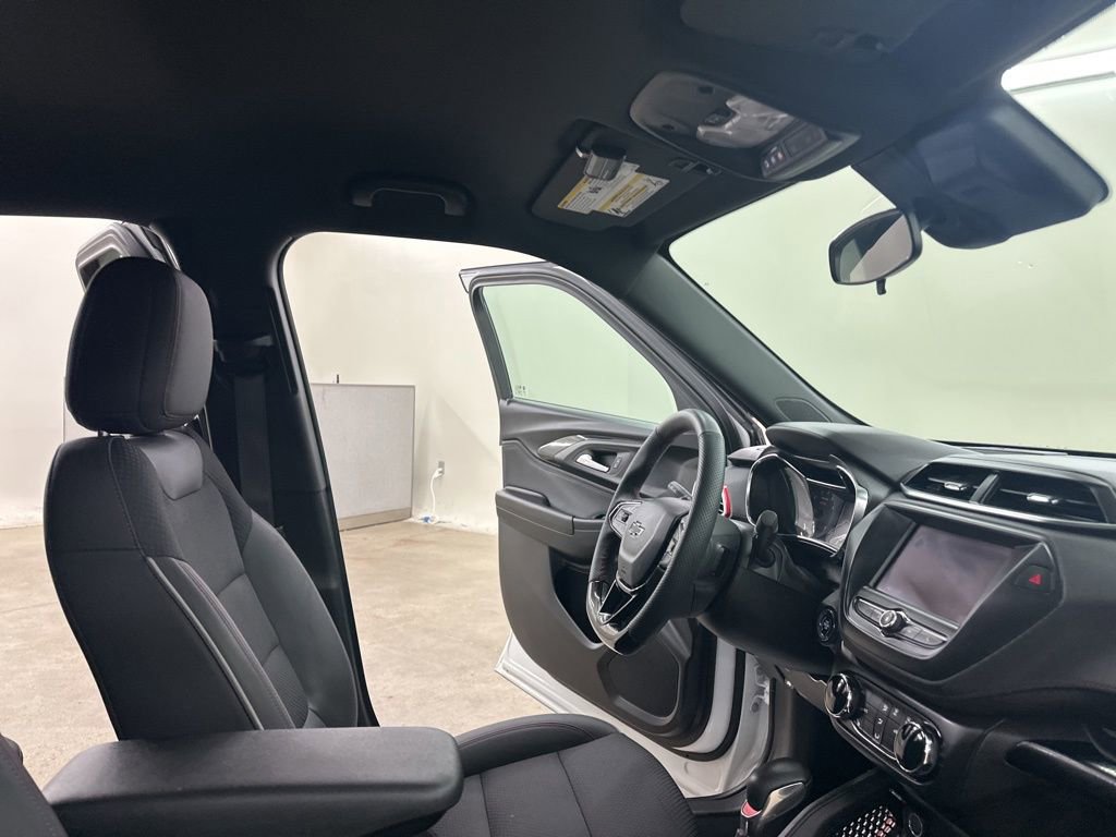 Used 2023 Chevrolet TrailBlazer RS image 20
