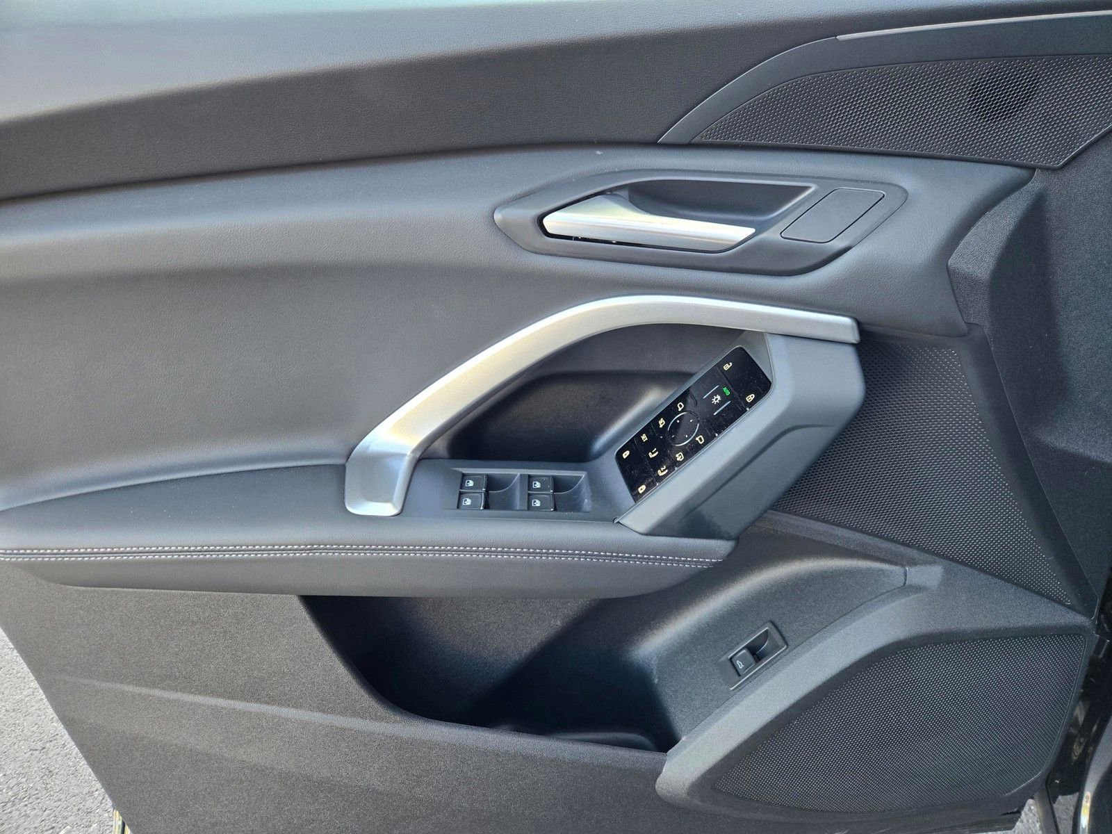New 2026 Audi Q5 Premium AWD/4WD image 17
