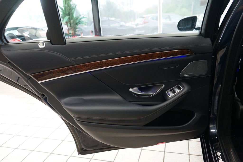 Used 2015 Mercedes-Benz S 550 4MATIC Sedan image 52