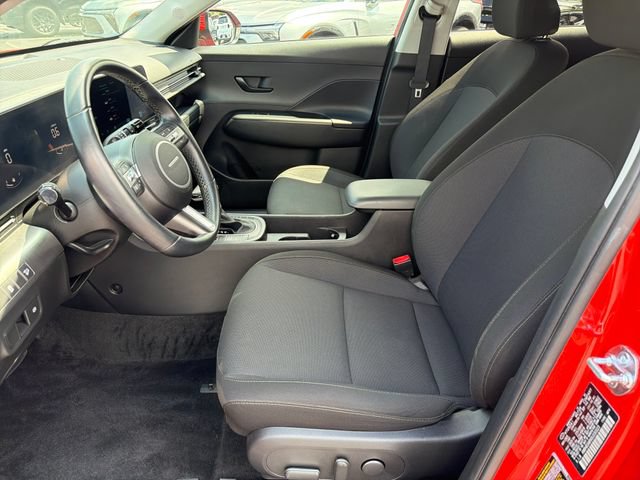 Used 2025 Hyundai Kona SEL FWD image 10