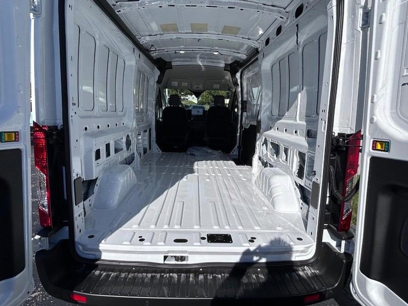 New 2026 Ford Transit 250 148 Medium Roof image 7