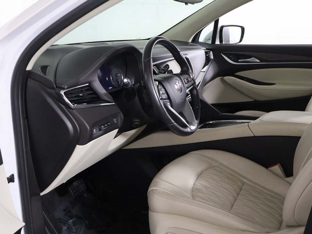 Used 2023 Buick Enclave Avenir w/ Avenir Technology Package AWD/4WD image 29