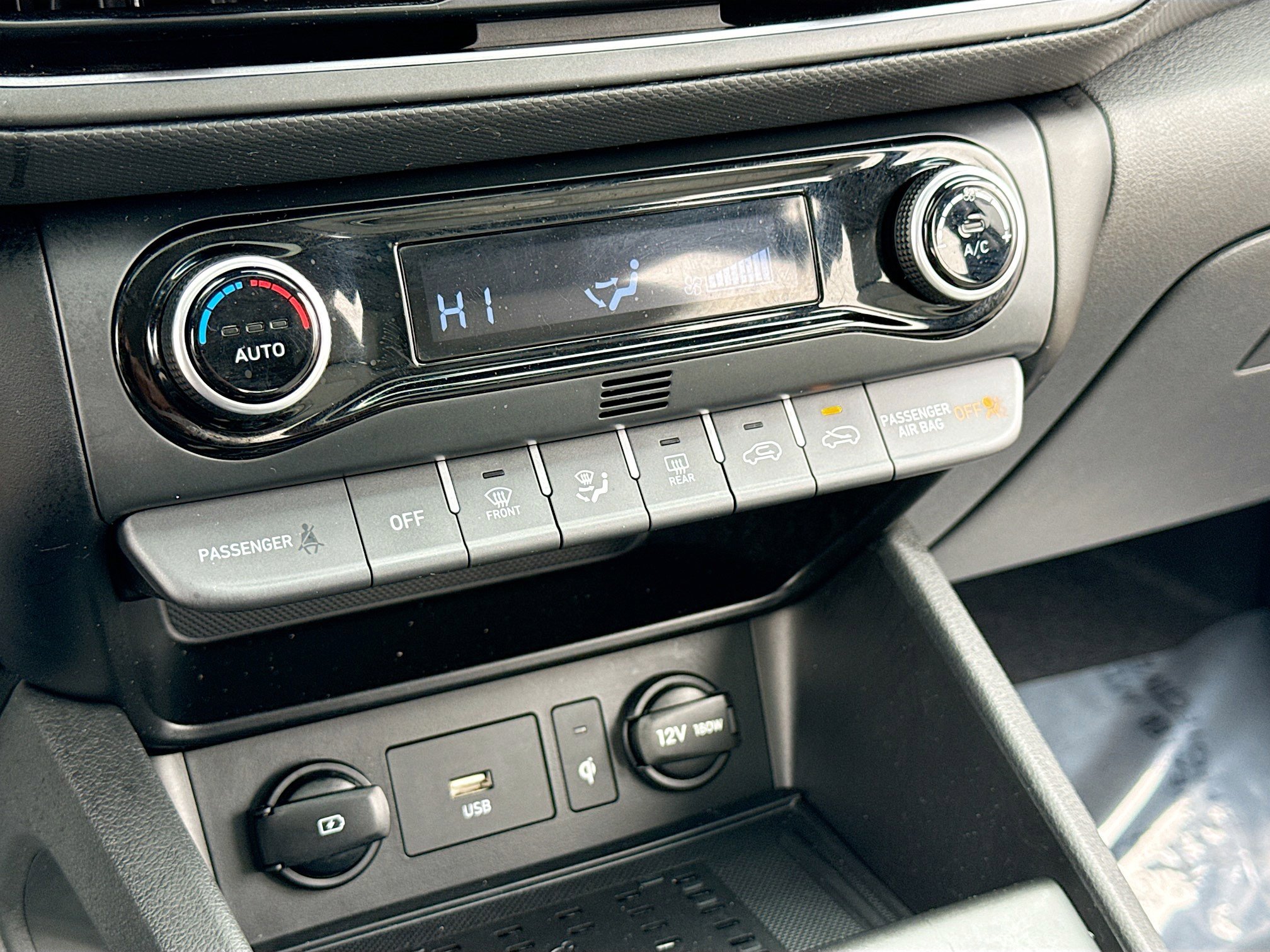 Certified 2023 Hyundai Kona Limited w/ Cargo Package image 11