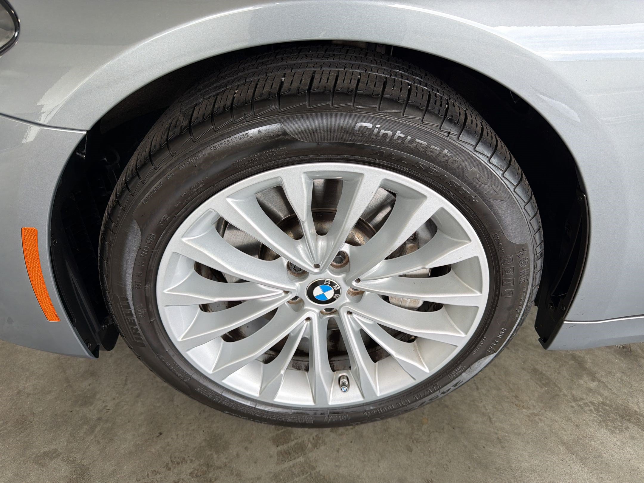 Used 2023 BMW 530i w/ Convenience Package RWD image 9