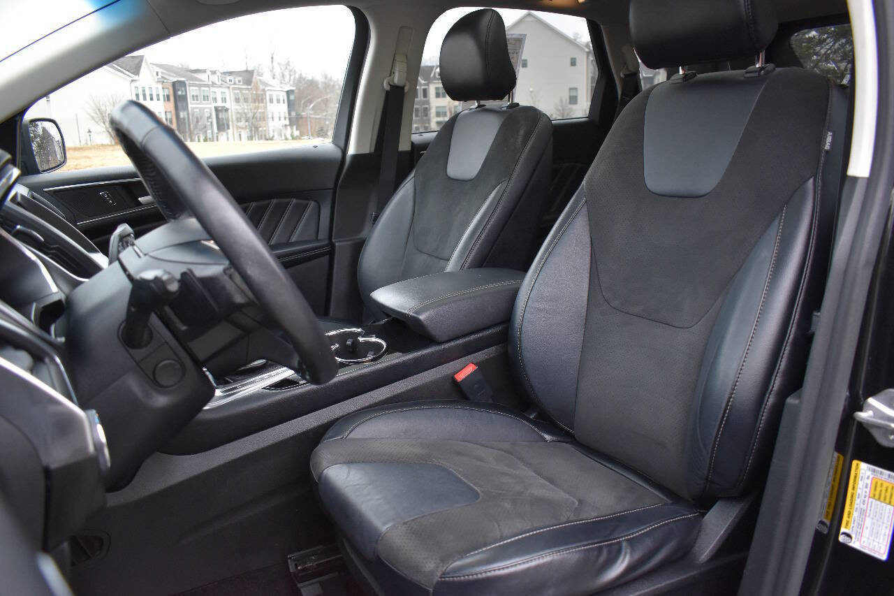 Used 2015 Ford Edge Sport w/ Equipment Group 401A AWD/4WD image 12