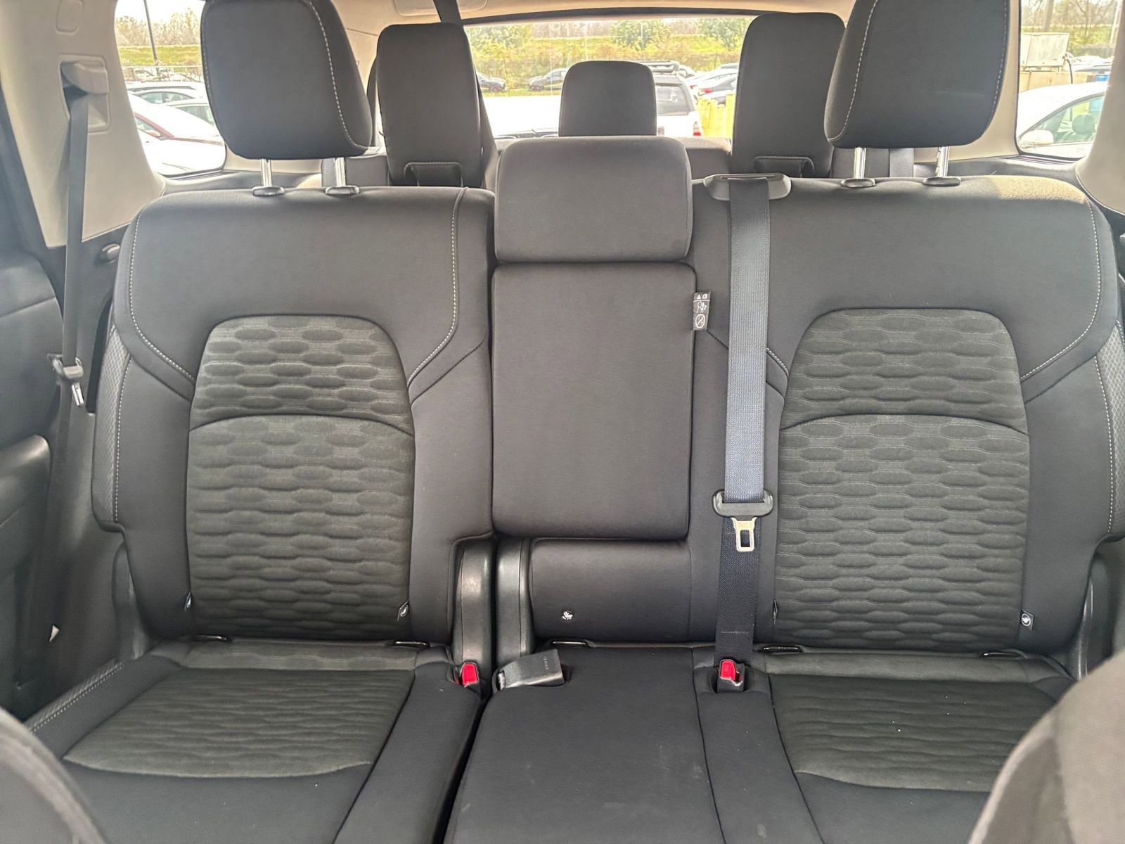 Used 2025 Nissan Pathfinder SV image 40