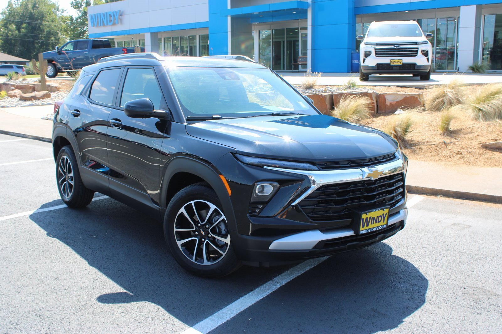 New 2026 Chevrolet TrailBlazer LT image 2