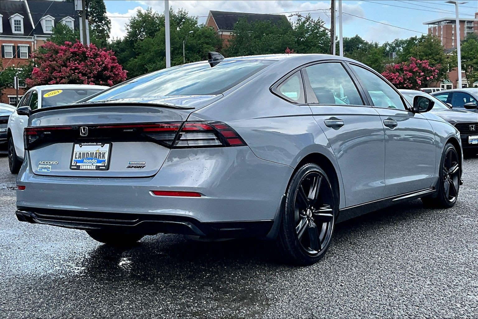 Used 2024 Honda Accord Sport image 2