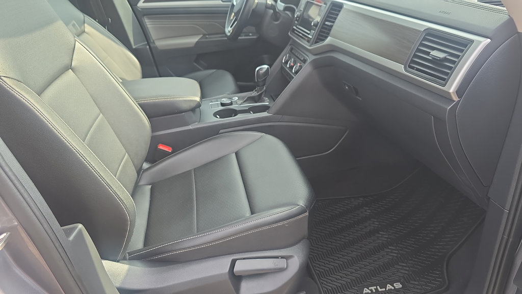 Used 2022 Volkswagen Atlas SE AWD/4WD image 13