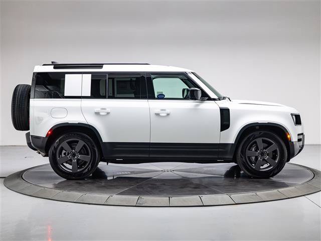 New 2026 Land Rover Defender 110 S AWD/4WD image 6