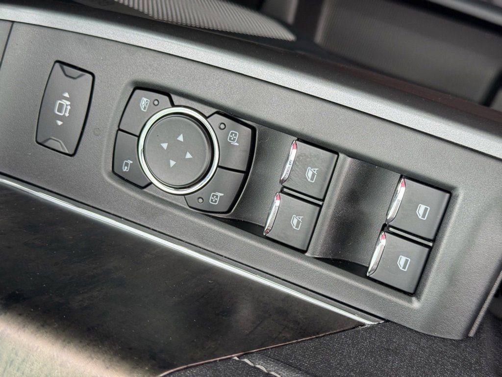 New 2025 Ford F350 Lariat w/ Lariat Ultimate Package image 28