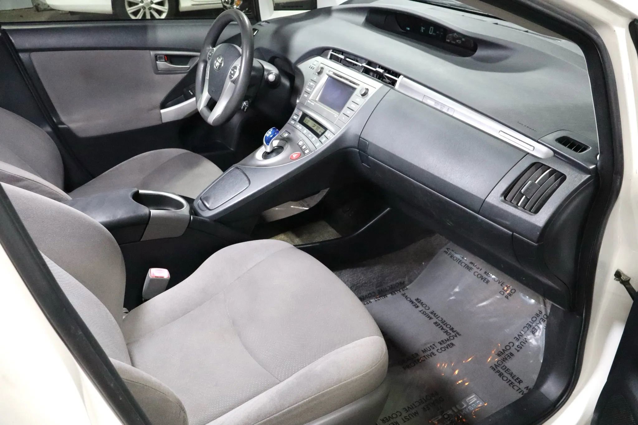 Used 2013 Toyota Prius Plug-In Hybrid image 16