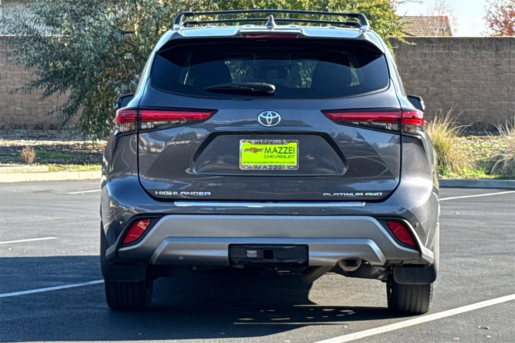 Used 2022 Toyota Highlander Platinum image 10