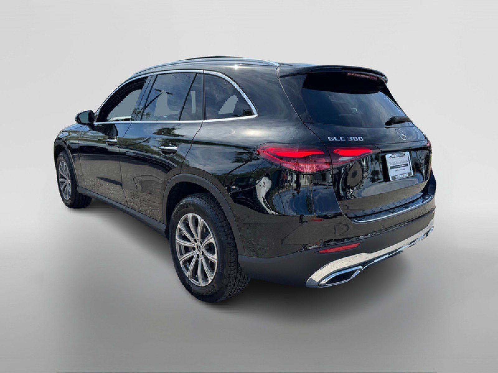 Certified 2026 Mercedes-Benz GLC 300 4MATIC image 3