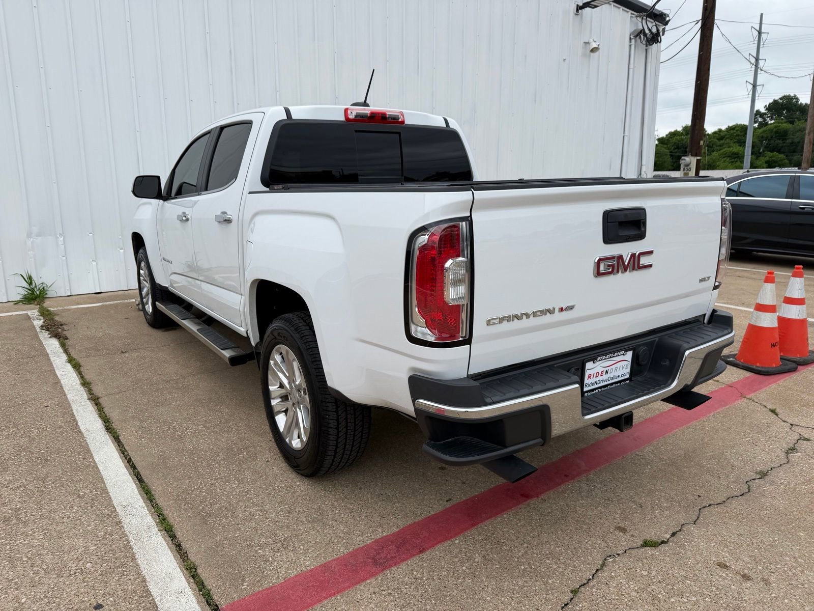 Used 2017 GMC Canyon SLT w/ Driver Alert Package RWD image 4