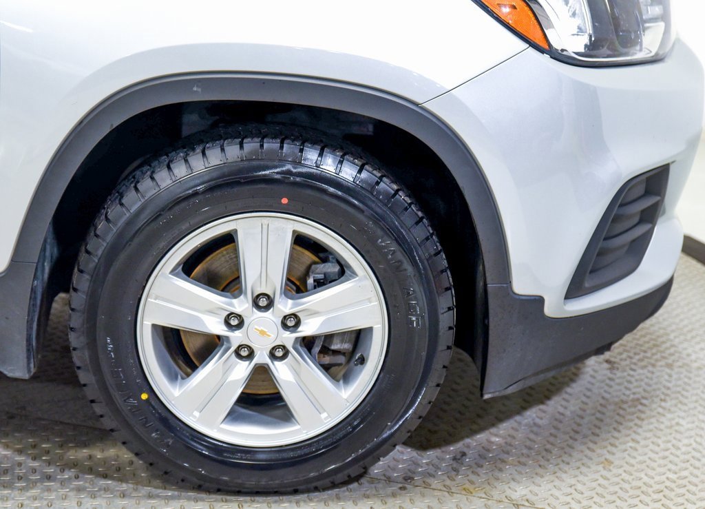 Used 2021 Chevrolet Trax LS image 13