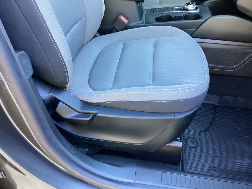 Used 2020 Ford Escape S image 31