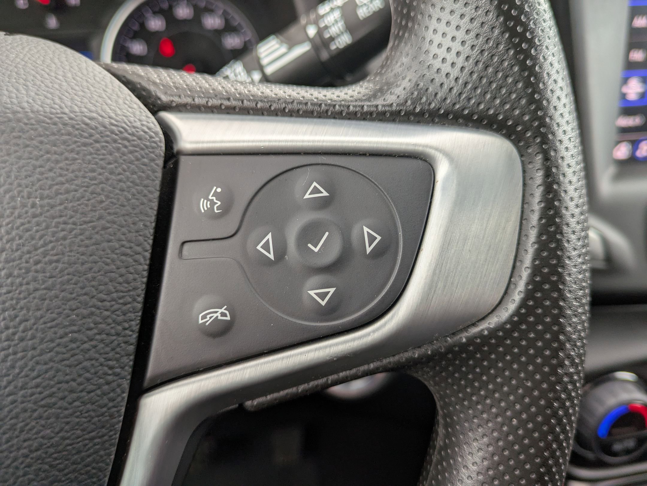 Used 2022 GMC Terrain SLE w/ Driver Convenience Package image 17