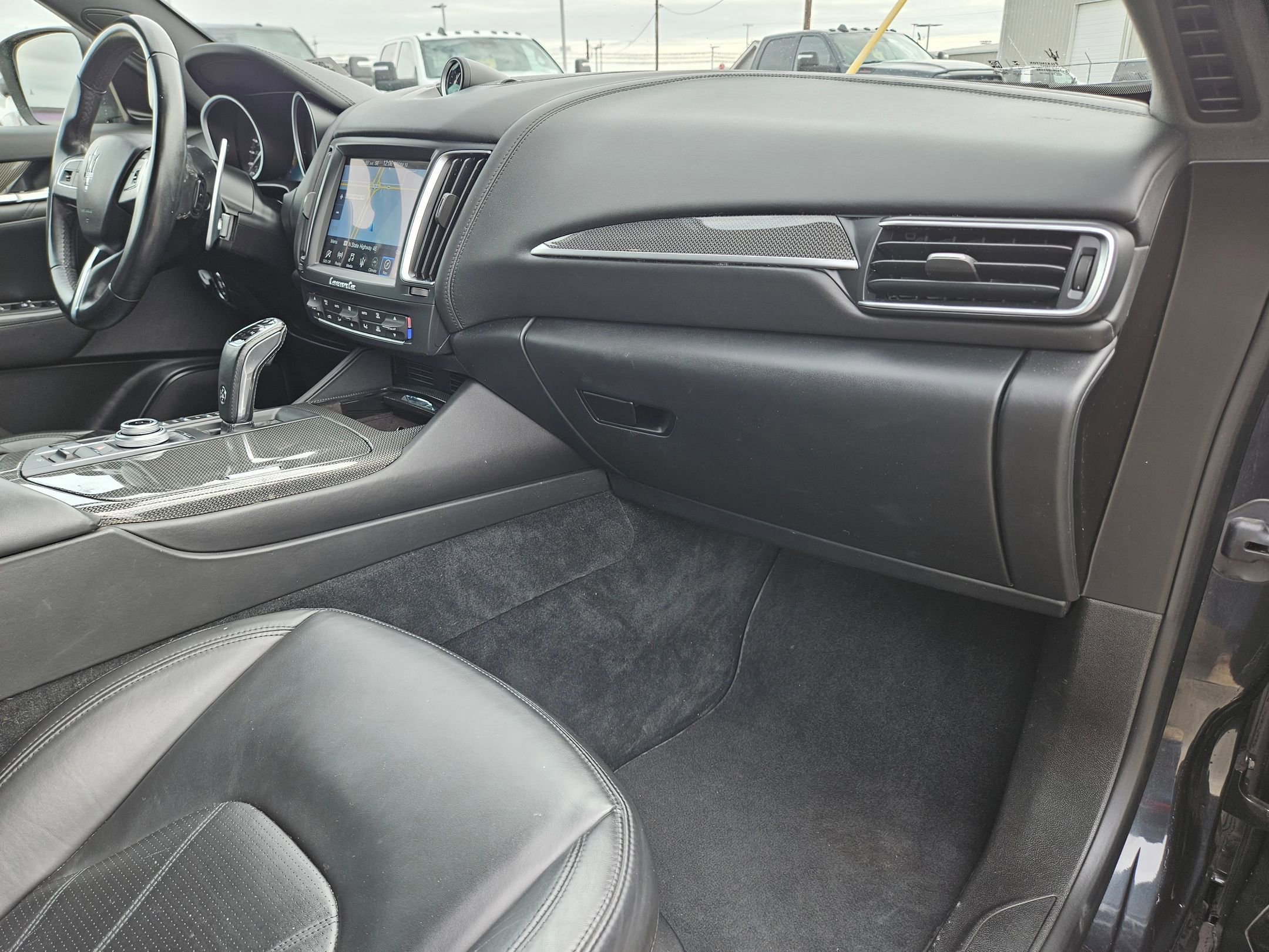 Used 2019 Maserati Levante S image 28