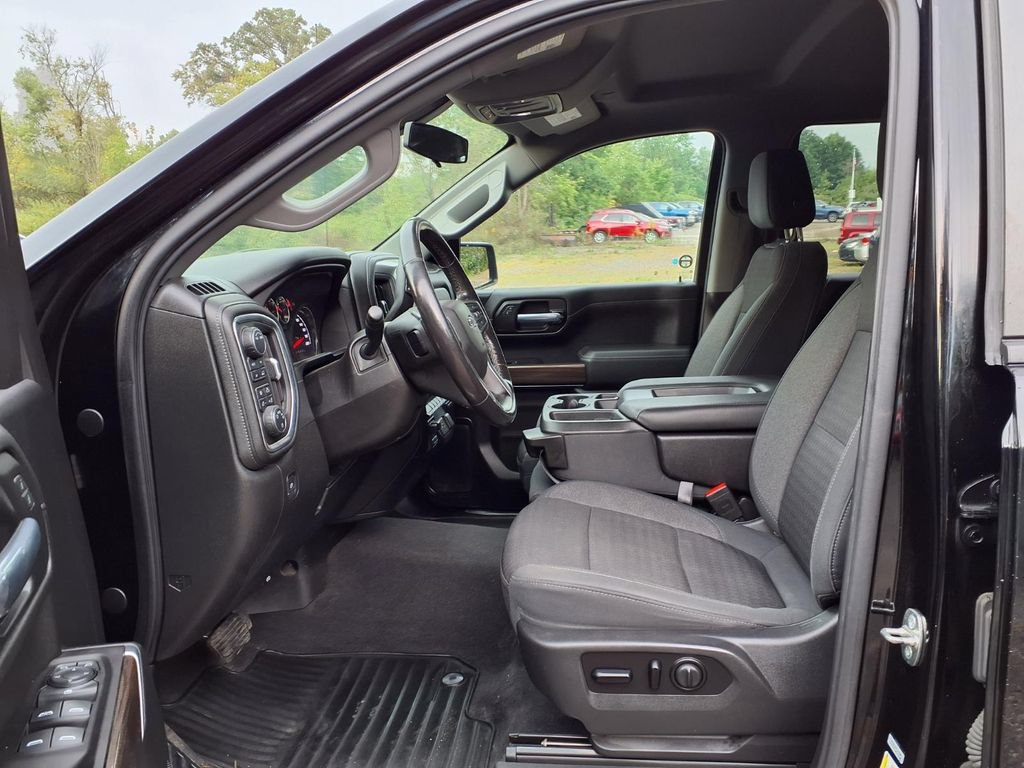 Used 2020 Chevrolet Silverado 1500 RST w/ Convenience Package AWD/4WD image 19