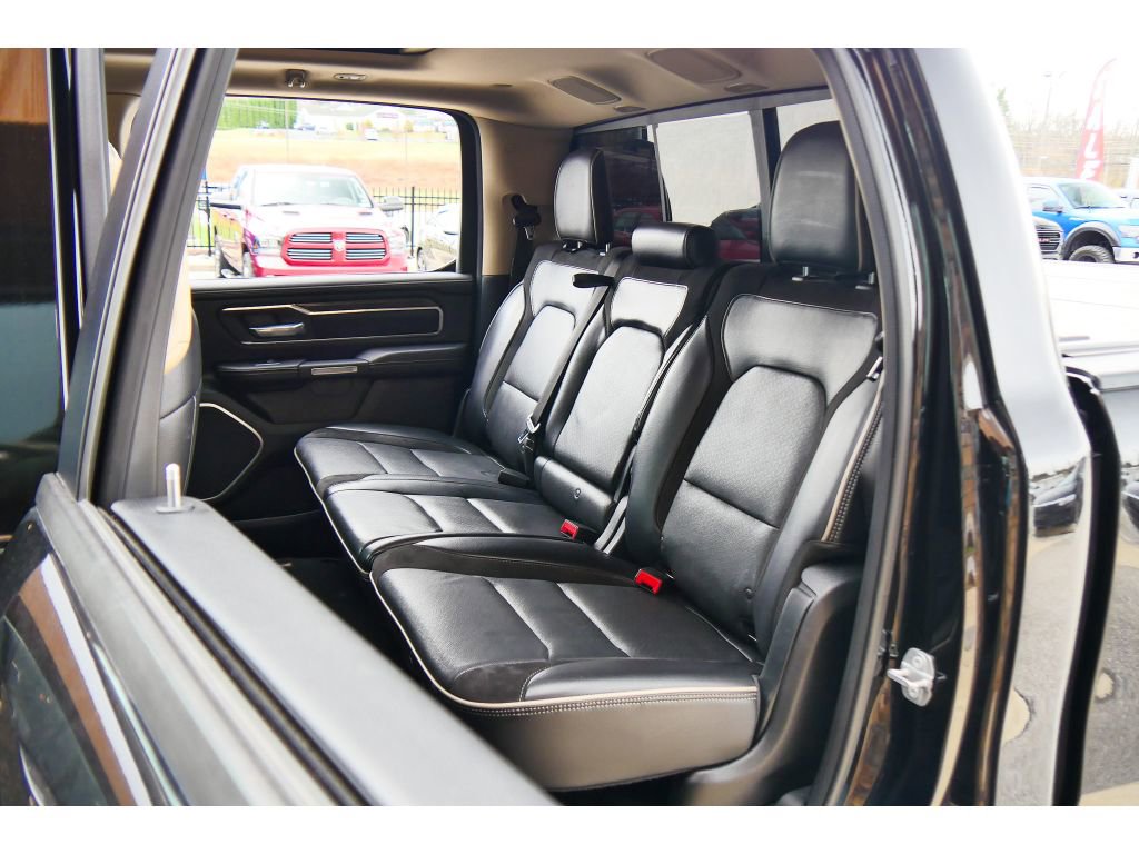 Used 2019 RAM 1500 Laramie AWD/4WD image 18