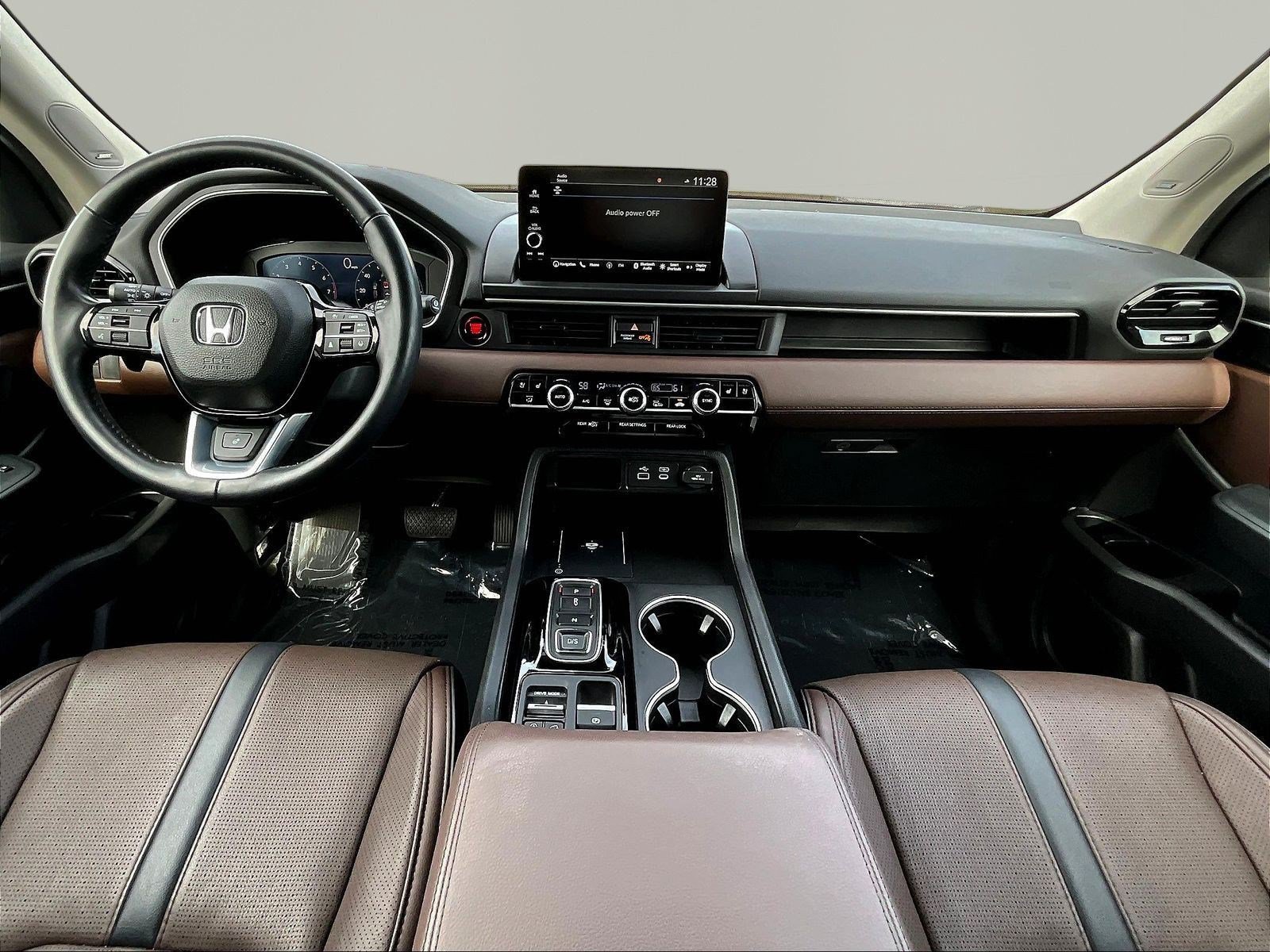 Used 2025 Honda Pilot Elite image 7