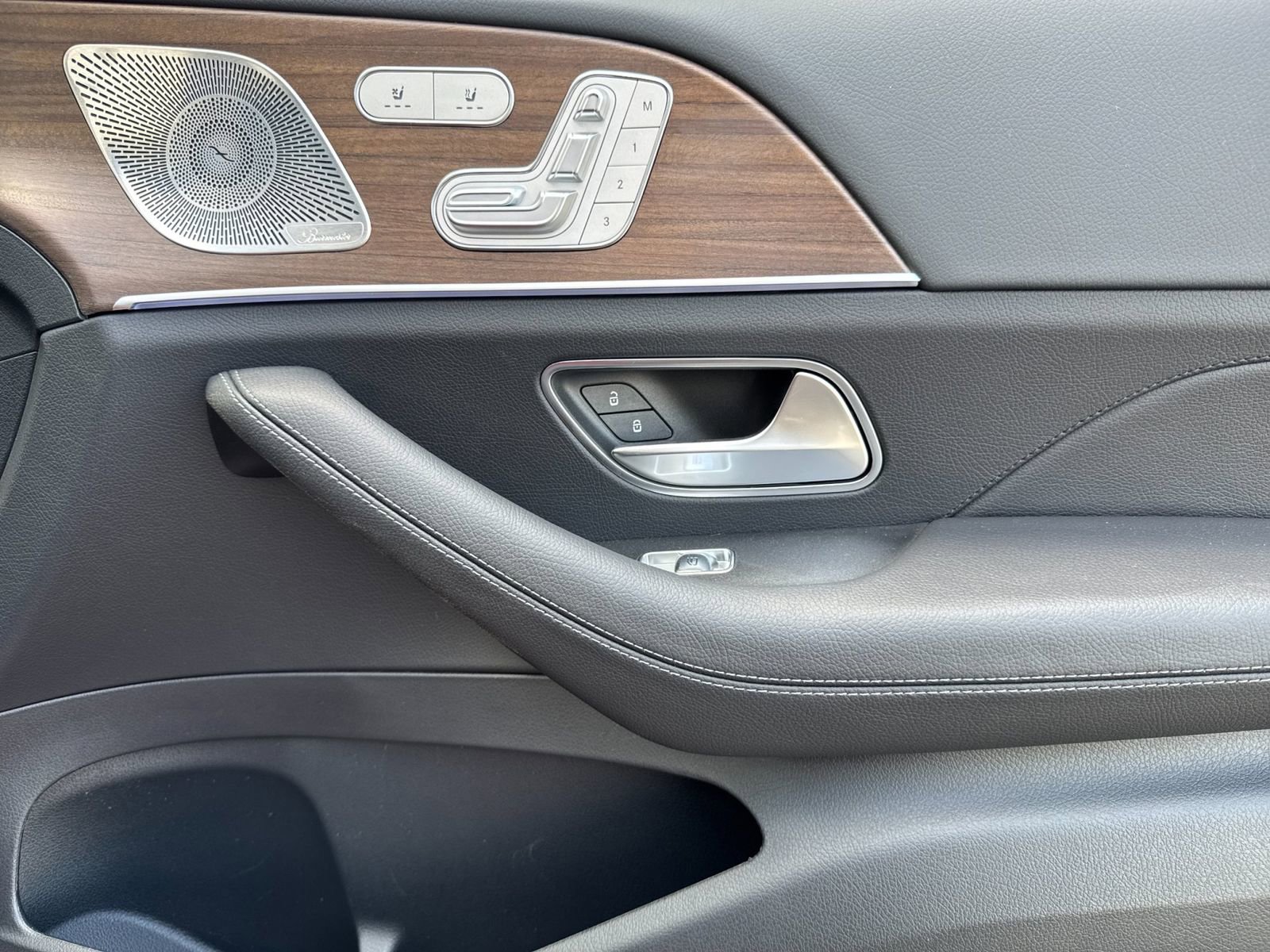 New 2025 Mercedes-Benz GLS 450 4MATIC image 20