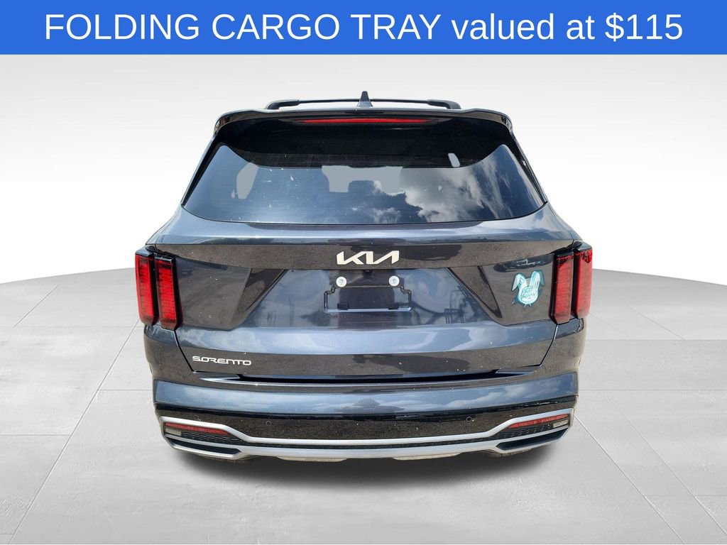 Used 2023 Kia Sorento S w/ Panoramic Sunroof Package FWD image 8