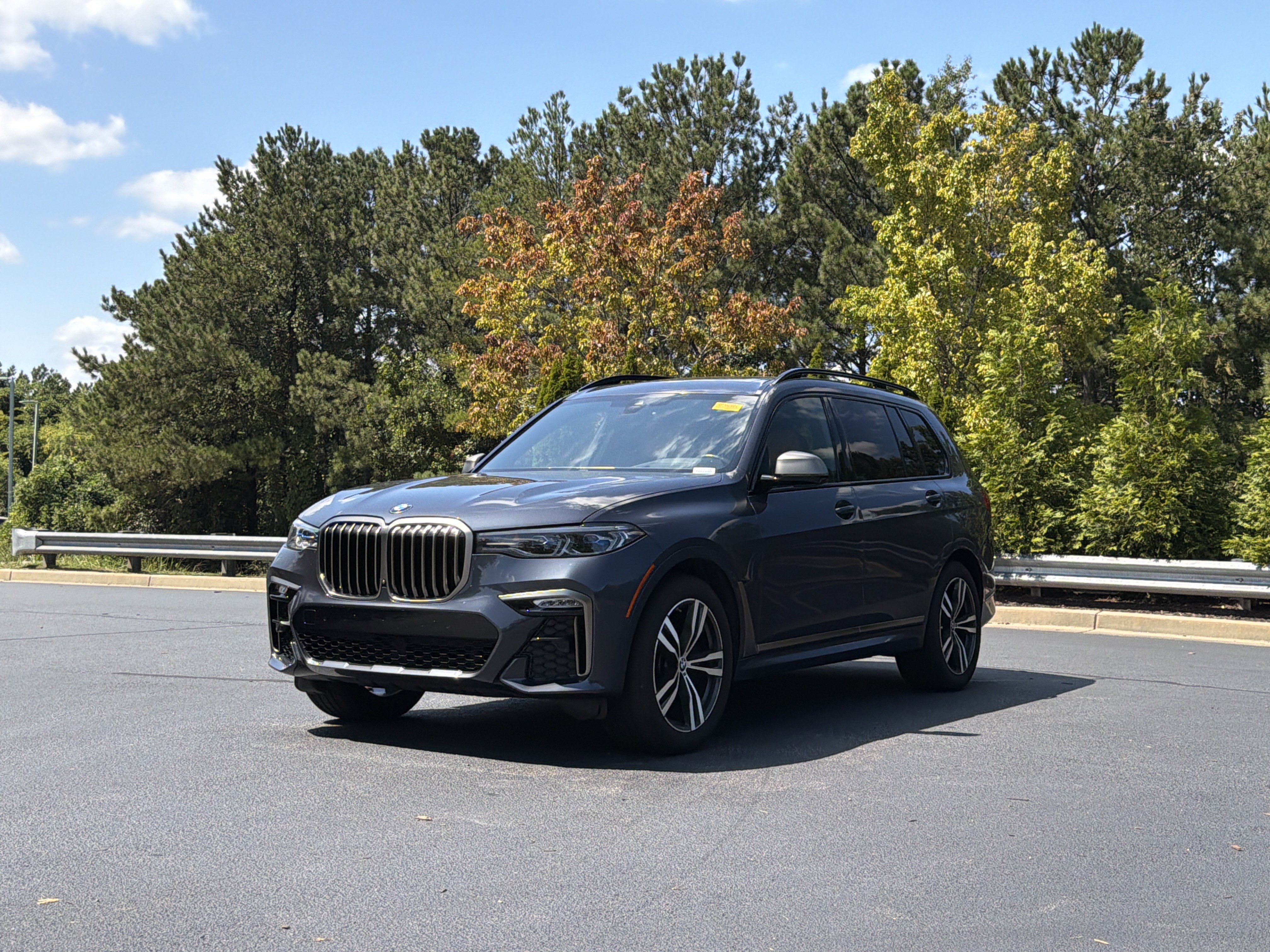 Used 2022 BMW X7 M50i w/ Dynamic Handling Package AWD/4WD image 11