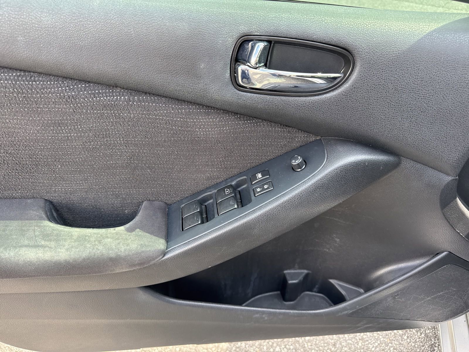 Used 2012 Nissan Altima 2.5 S w/ Special Edition Pkg FWD image 16