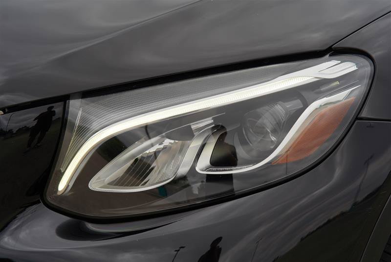 Used 2019 Mercedes-Benz GLC 300 4MATIC Coupe image 27