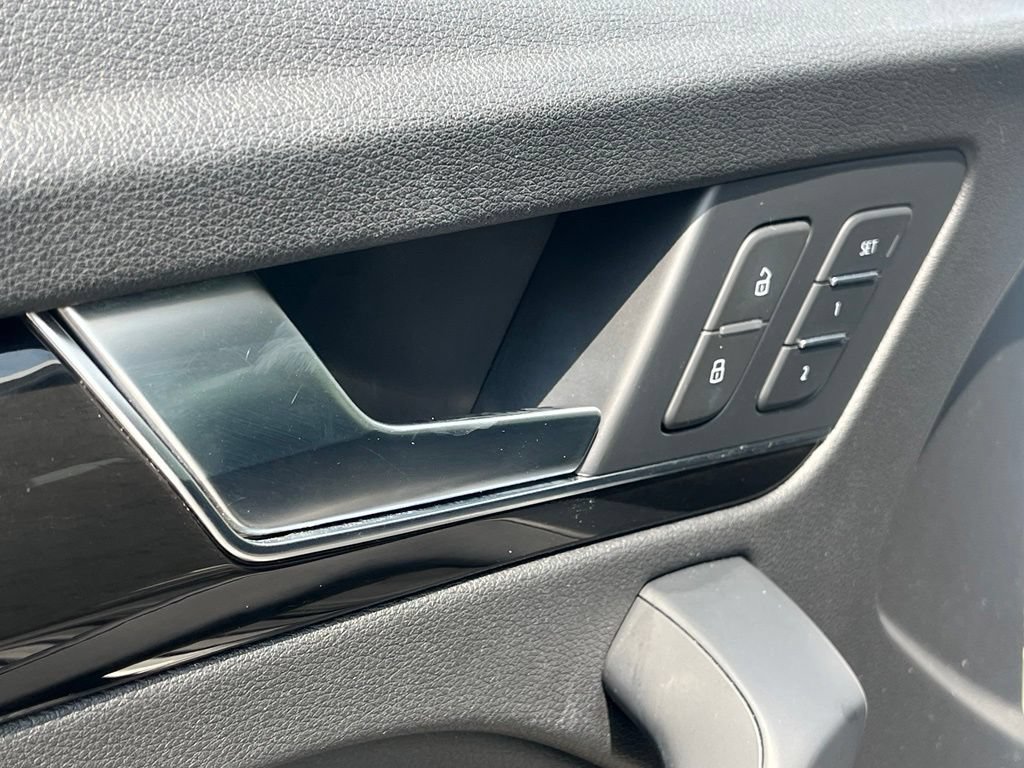 Used 2018 Audi Q5 2.0T Premium Plus w/ Premium Plus Package AWD/4WD image 22